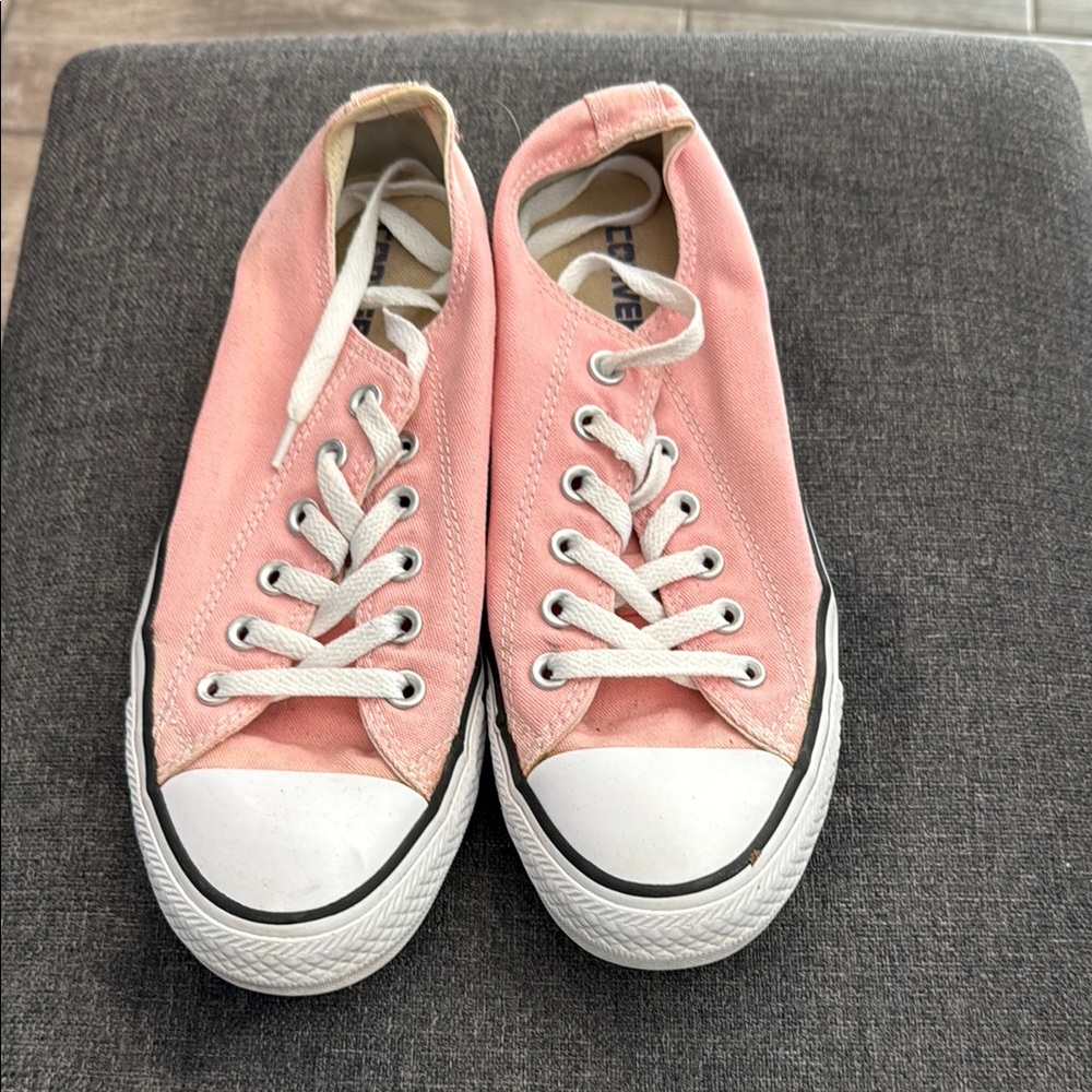Converse Women's Pink Canvas Sneakers